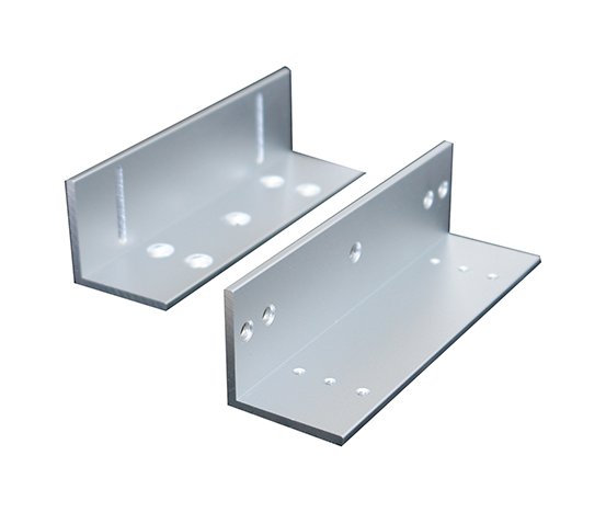 Kilitleme aparatı – kapı, pencere veya diğer güvenlik sistemlerinde kullanılan, mekanik veya elektronik kilitleme mekanizması. | Lock apparatus – mechanical or electronic locking mechanism used in doors, windows, or other security systems.